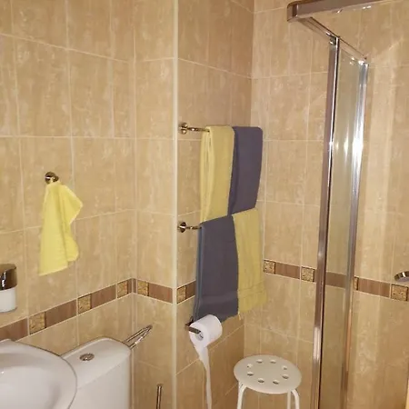 Cozy One Bedroom Near Gondola Ii *